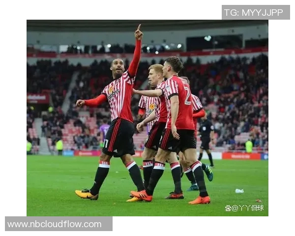 英超裁判争议与VAR判罚引发球迷质疑,桑德兰表现亮眼彰显团队配合 英超裁判争议与VAR判罚引发球迷质疑,桑德兰表现亮眼彰显团队配合